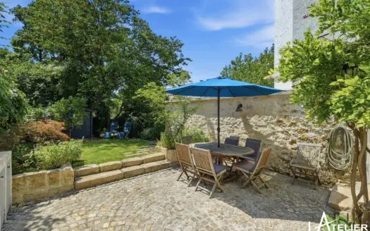 Appartement À vendre  3 chambres 116 m²