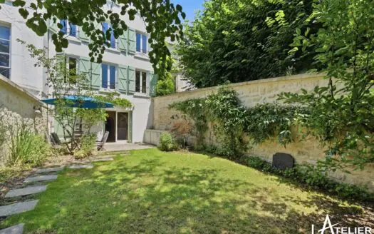 Appartement À vendre  3 chambres 116 m²