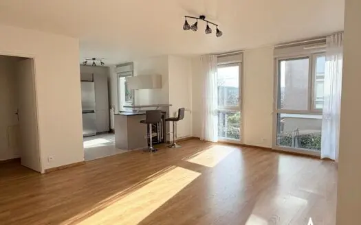Appartement À vendre  3 chambres 83 m²