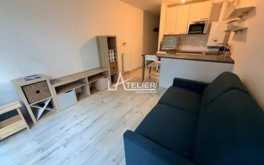 Appartement À louer  26 m²