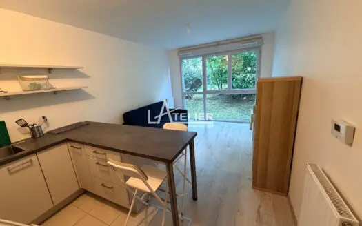 Appartement À louer  26 m²