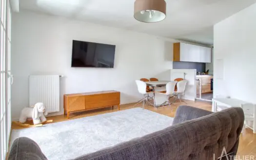 Appartement À louer  3 chambres 85 m²