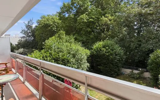 Appartement À vendre  2 chambres 83 m²