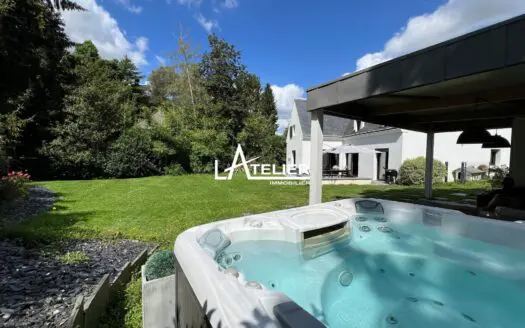 Maison À vendre  5 chambres 210 m²