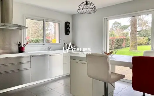 Maison À vendre  5 chambres 230 m²