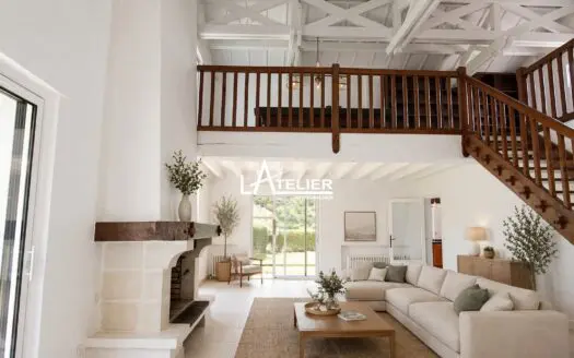 Maison À vendre  5 chambres 290 m²