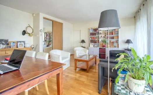 Appartement À vendre  2 chambres 70 m²