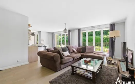 Appartement À vendre  3 chambres 95 m²