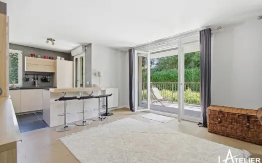 Appartement À vendre  3 chambres 95 m²