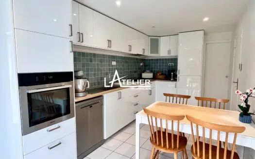 Maison À vendre  4 chambres 130 m²