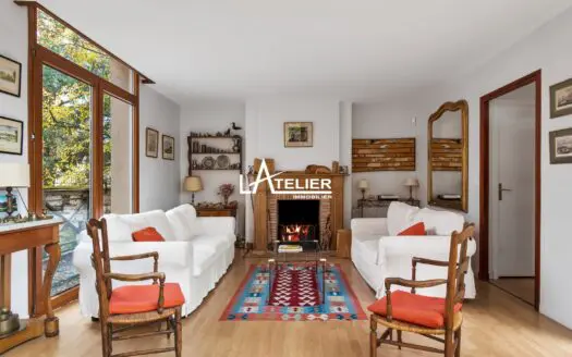 Maison À vendre  5 chambres 207 m²