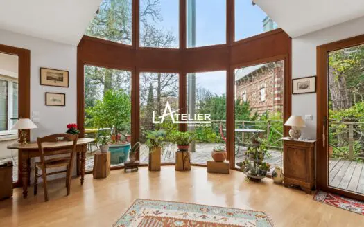 Maison À vendre  5 chambres 207 m²