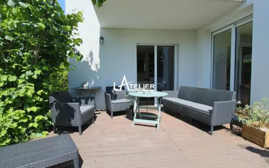 Maison À vendre  6 chambres 225 m²
