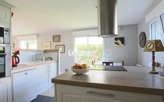 Maison À vendre  6 chambres 225 m²