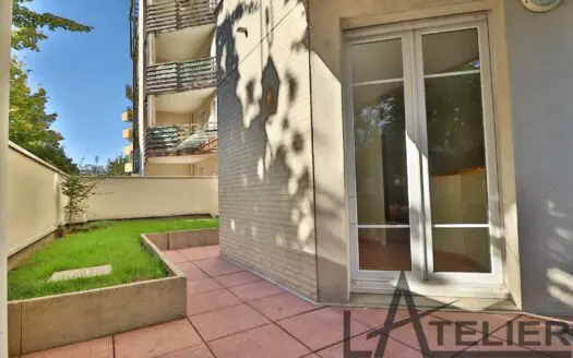 Appartement À louer  1 chambre 46 m²