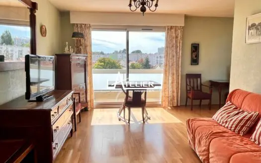 Appartement À vendre  2 chambres 81 m²