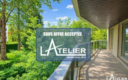 Appartement À vendre  3 chambres 117 m²