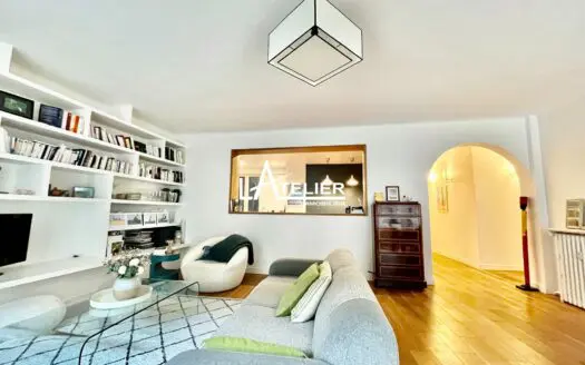 Appartement À vendre  4 chambres 145 m²