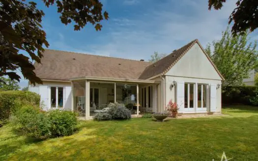 Maison À vendre  3 chambres 150 m²
