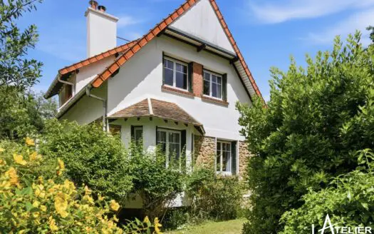 Maison À vendre  4 chambres 135 m²
