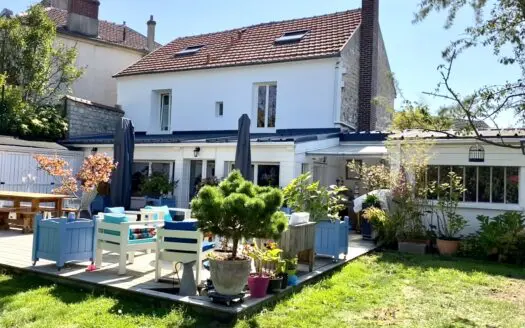 Maison À vendre  4 chambres 161 m²