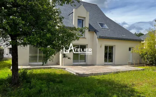 Maison À vendre  5 chambres 151 m²