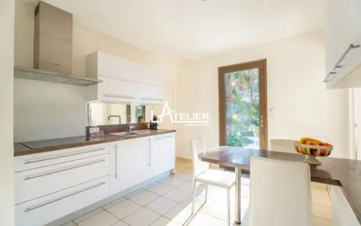 Maison À vendre  5 chambres 173 m²