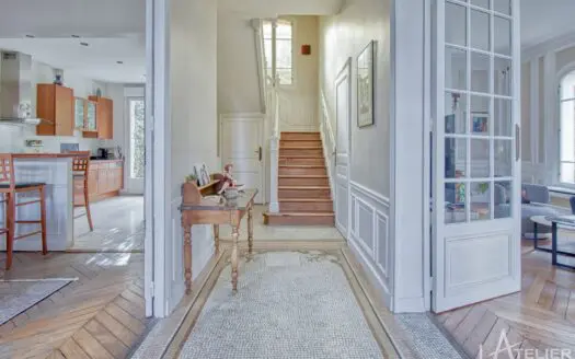 Maison À vendre  5 chambres 195 m²