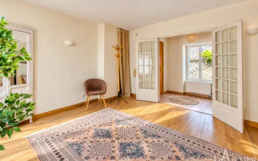 Maison À vendre  5 chambres 195 m²