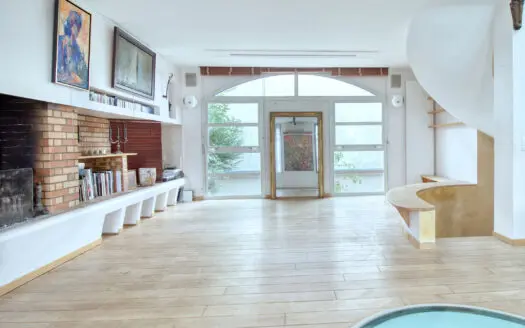 Maison À vendre  6 chambres 300 m²
