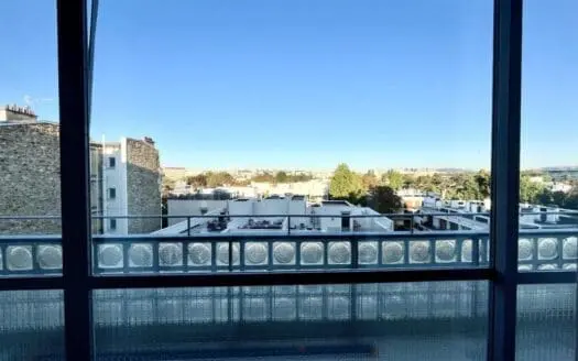Appartement rénové à vendre, 4 pièces, 102 m²