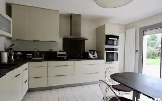 Maison à vendre, 9 pièces, 233 m²