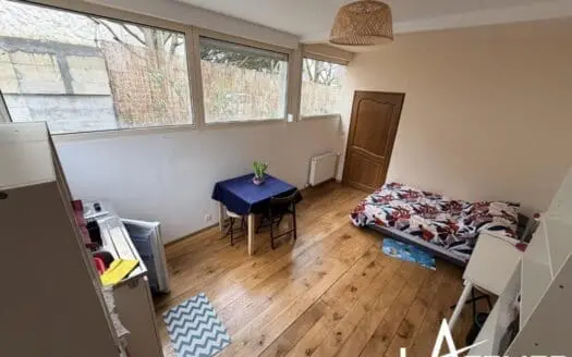 Appartement à louer, 2 pièces, 43 m²