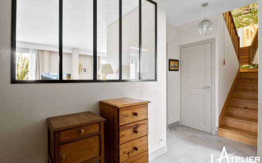 Maison Familiale : Charme et Modernité