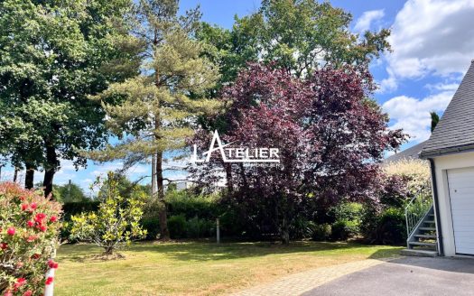 Spacieuse demeure de standing, splendide jardin, piscine