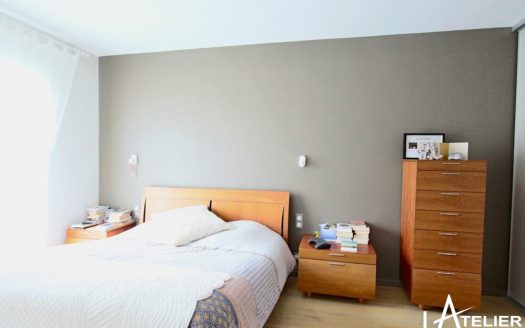 SAUTRON bourg – Contemporaine spacieuse, 5ch, bureau, piscine