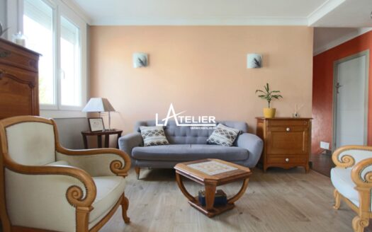 Petit Chantilly – Nantaise rénovée, 5ch, 2 garages, jardin