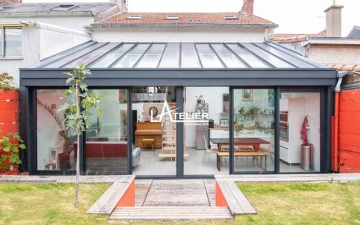 Maison À vendre  4 chambres 160 m²