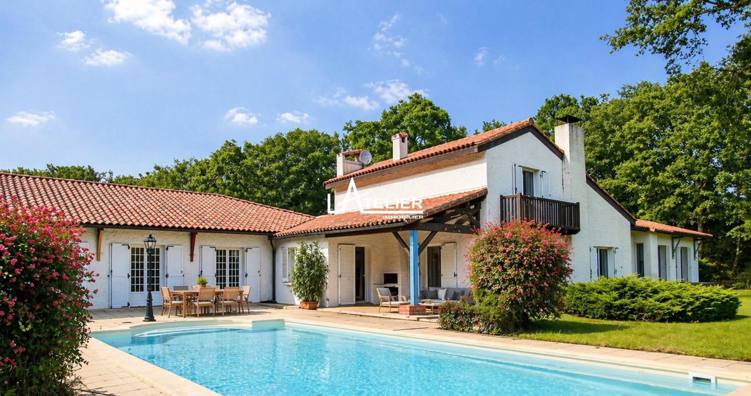 Maison 8 pièces 290 m² · à Sautron · 290 m² · 896 100 €