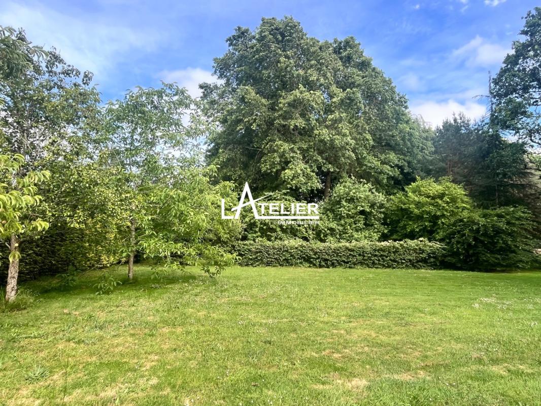 Terrain 1300 m² · à Sautron · 465 000 €