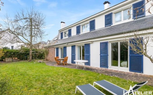 Maison Familiale : Charme et Modernité