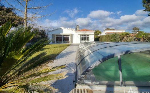 Très belle villa à deux pas de la plage