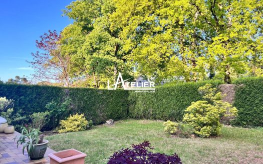 5ch. tout à pied en coeur de bourg, bonne isolation