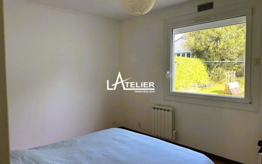 Maison familiale de plain-pied avec sous-sol complet