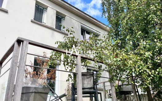 Petit Chantilly – Nantaise rénovée, 5ch, 2 garages, jardin