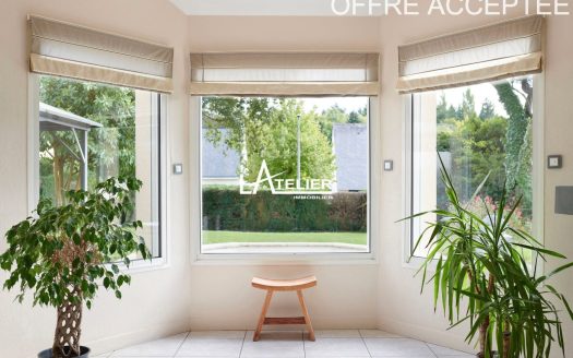 La Familiale contemporaine, triple garage, grand jardin