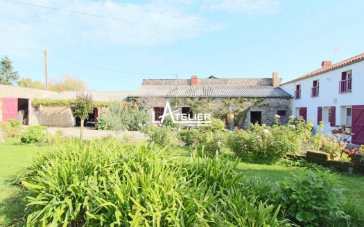 Maison en pierres, annexes, grands volumes à exploiter