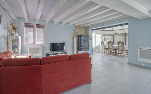 Grande maison avec dépendance